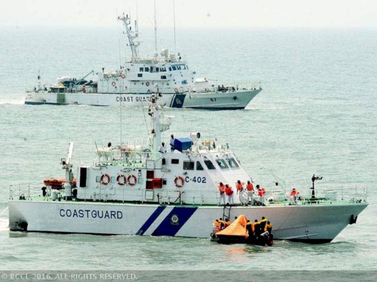Barge Goes Aground off Mumbai Coast Amid Rough Weather, 16 Crew Members Rescued by ICG