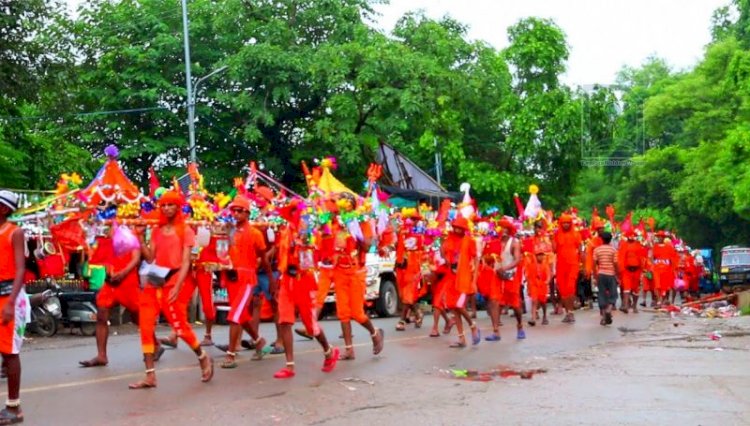 Fate of This Year's Kanwar Yatra Undecided, Uttarakhand CM Says Matter Discussed with Yogi Govt