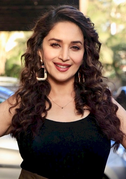 Madhuri Dixit thanks fans for their 'warm birthday wishes