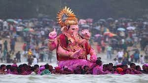 Maharashtra limits height of Ganesh idols to 2-4ft, no processions