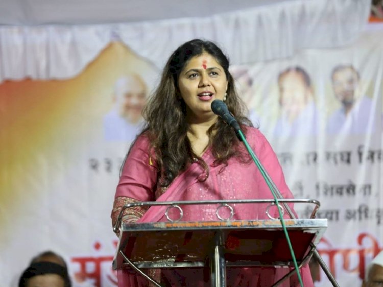 Pankaja Munde pacifies supporters, says time not right to quit