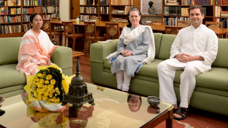 'Hum Akele Kuch Nahi': Mamata Calls on Sonia Gandhi in Big Show of Opposition Unity; Rahul Present